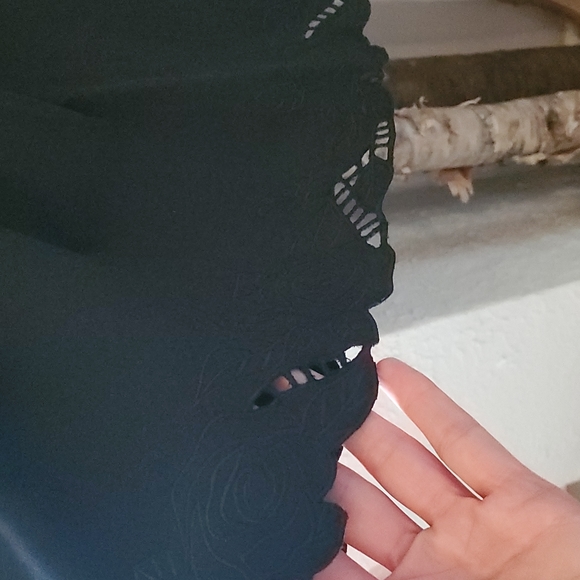 Peter Nygard black knee length dress - Picture 4 of 6